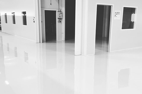 Rolls Royce Aerospace Facility Refurbishes with Flowcrete